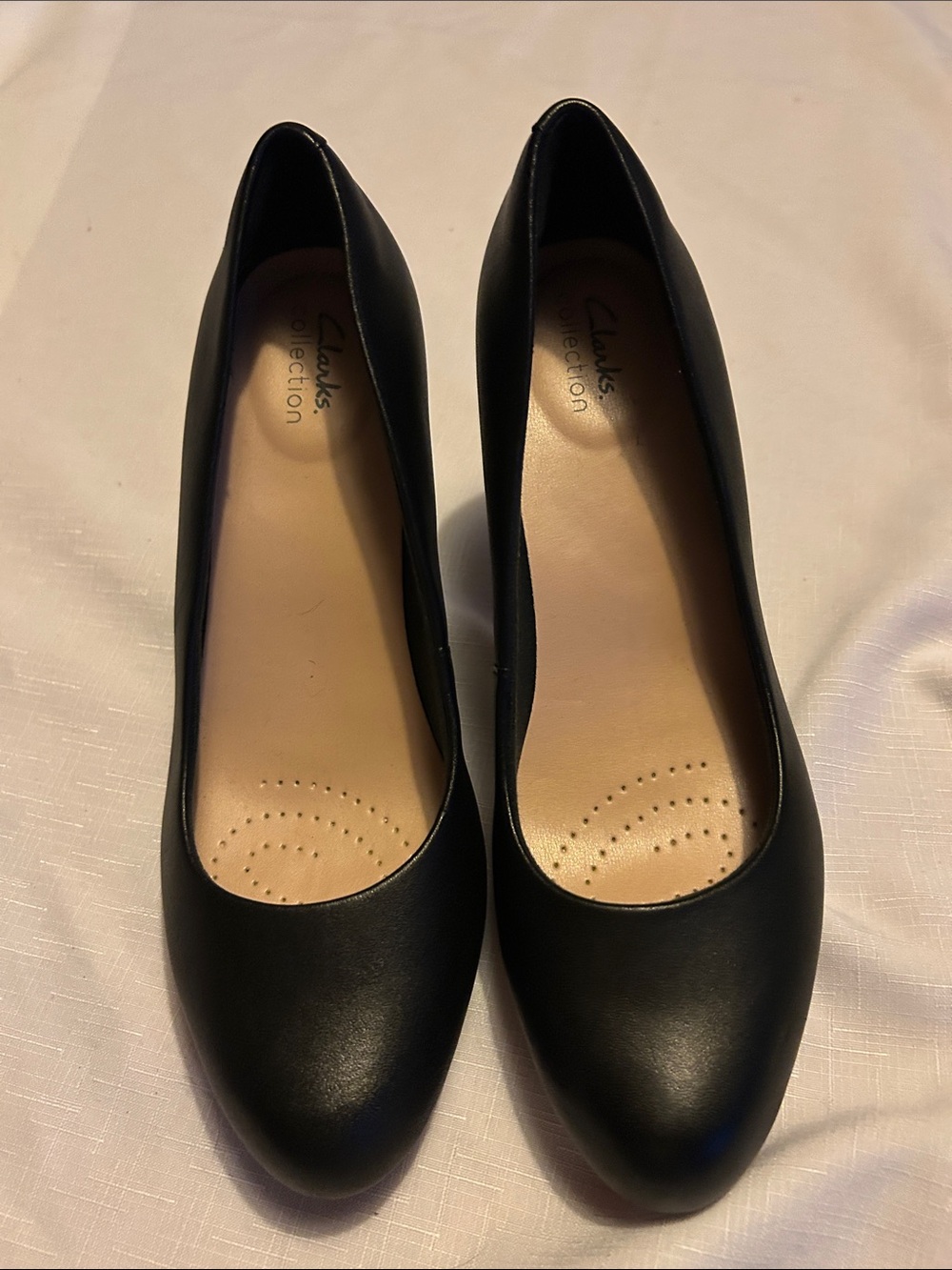 Clarks Black Women's Round-Toe Comfort Pumps